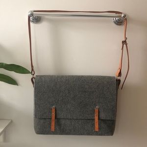 Popeq Felt Shoulder Bag